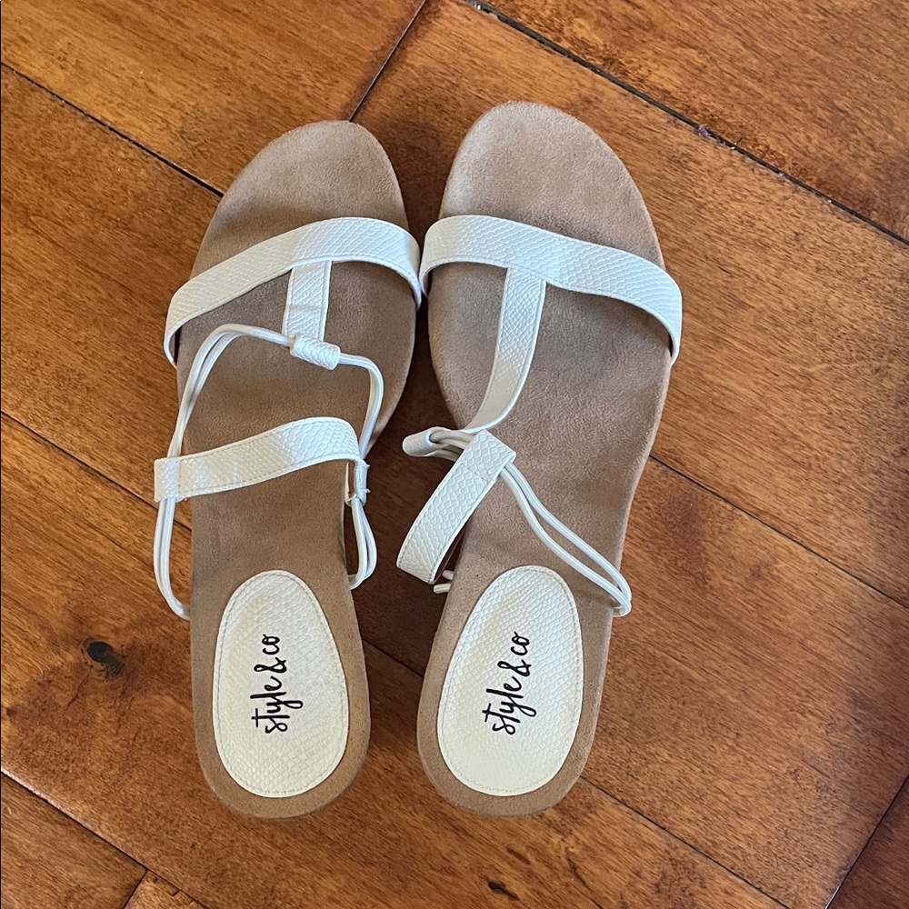 Style & Co. Women's Cream and Tan Strappy Sandals